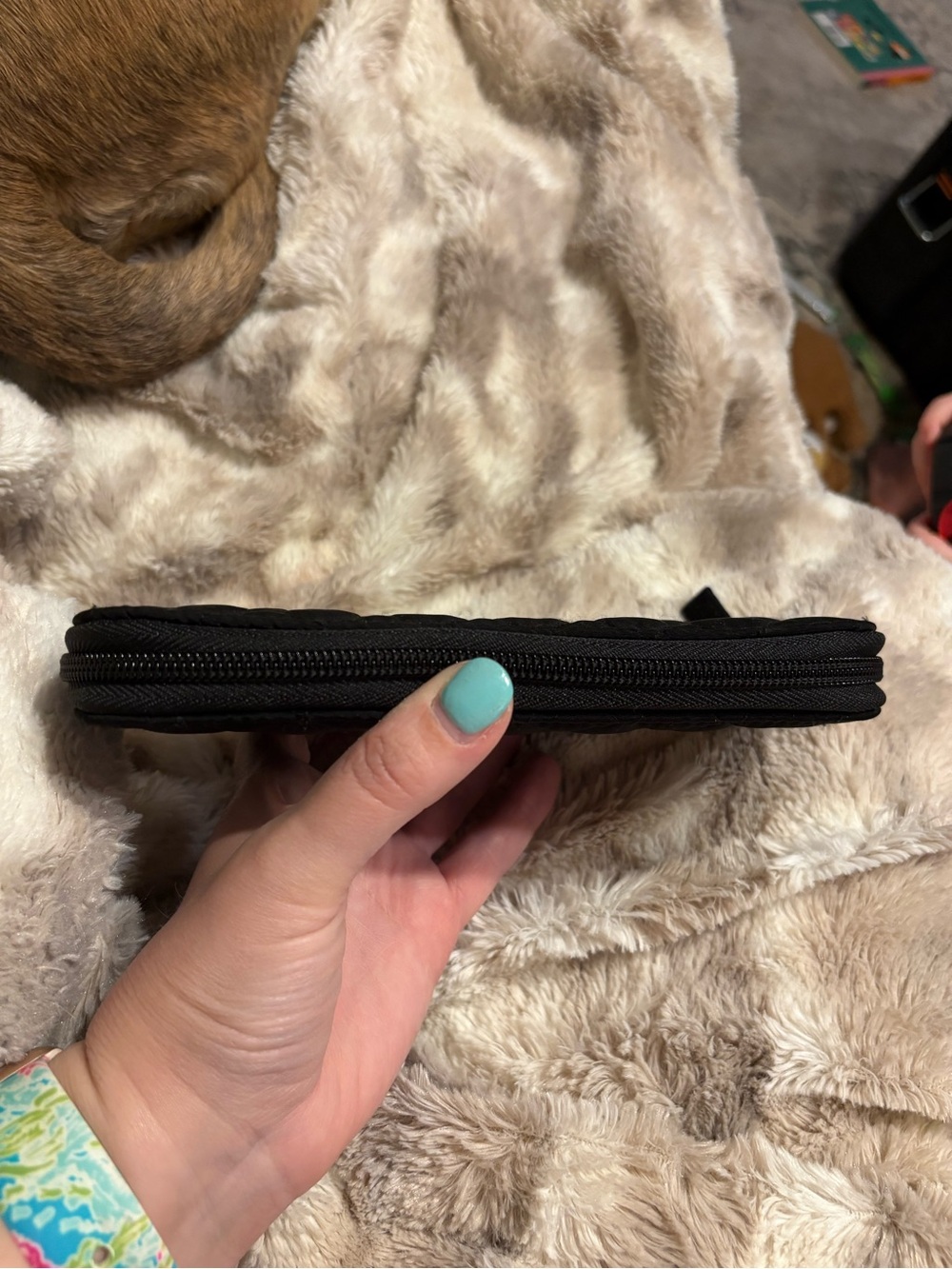 Vera Bradley Black Quilted Zip-Around Wallet - Picture 4 of 6